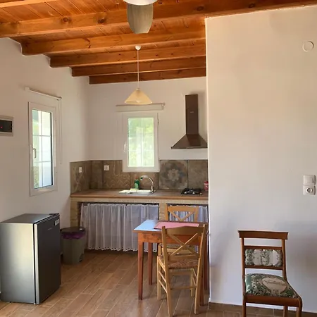 Nafsika Apartment *